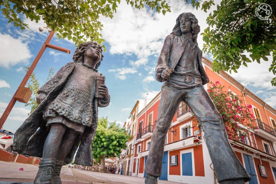 Estatua Hippies de Ibiza