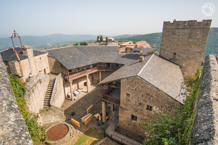 Castro Caldelas castillo